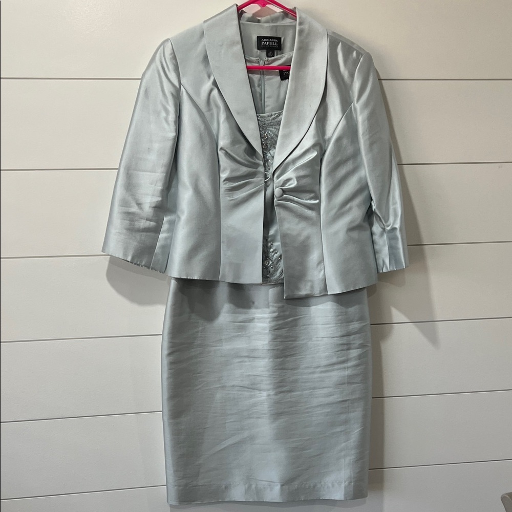 Adrianna Papell Light Silver Satin Two-Piece Dress Suit